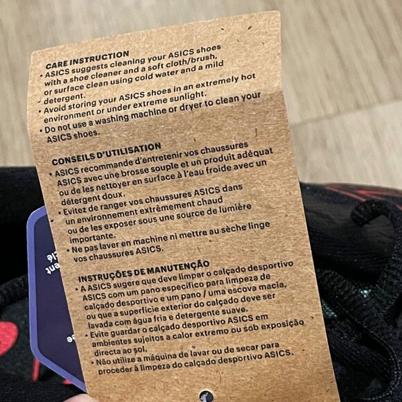 NWT Asics Gel-Excite 8 Running Shoes Mens Size 12.5 Black, Electric Red Wide 4E - Picture 11 of 12